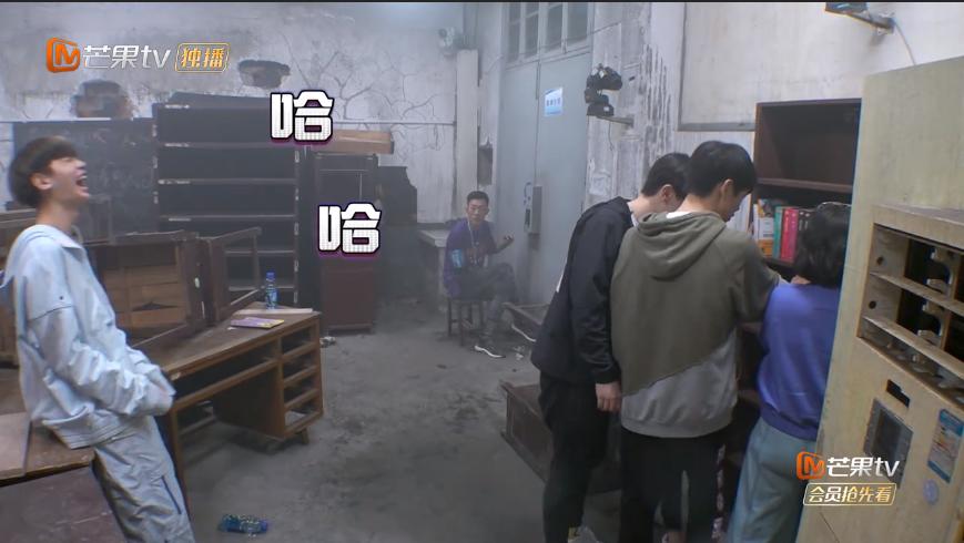 逮到一只小可爱——黄明昊