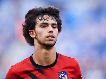 走过你来时的路，不见你踪影，只见你“印记”，巴萨就有了勇气