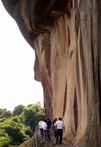 叮当猫还玩81式吗,叮当猫还玩率土之滨吗