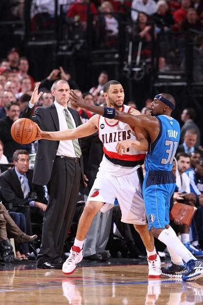 经典回顾：罗伊向天借18分斩小牛，从此球场再无黄曼巴