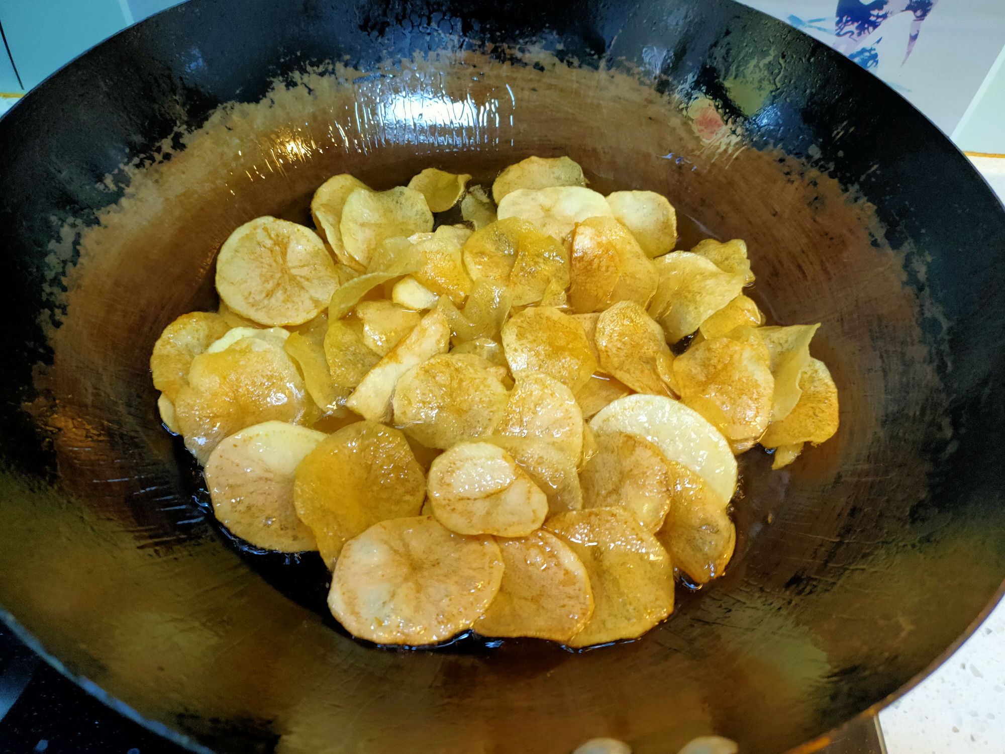 土豆怎样炸薯片又脆又好吃,炸薯片土豆片怎么切片