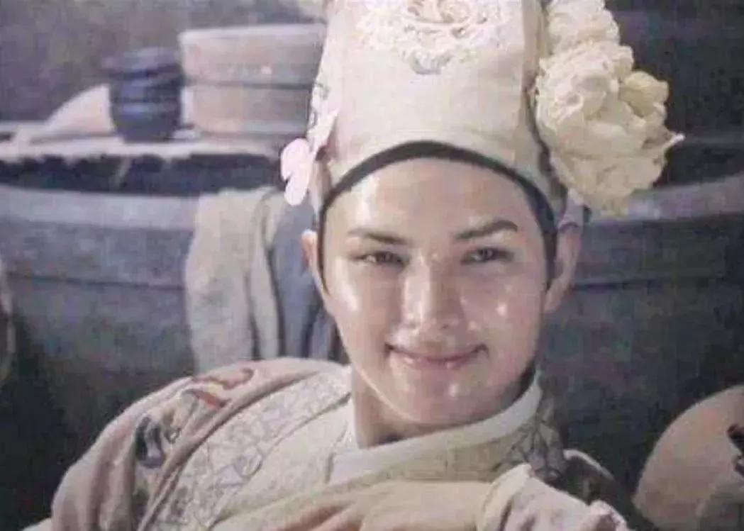 干皮夏天护肤水推荐,干皮用什么保湿水效果最好呢女士