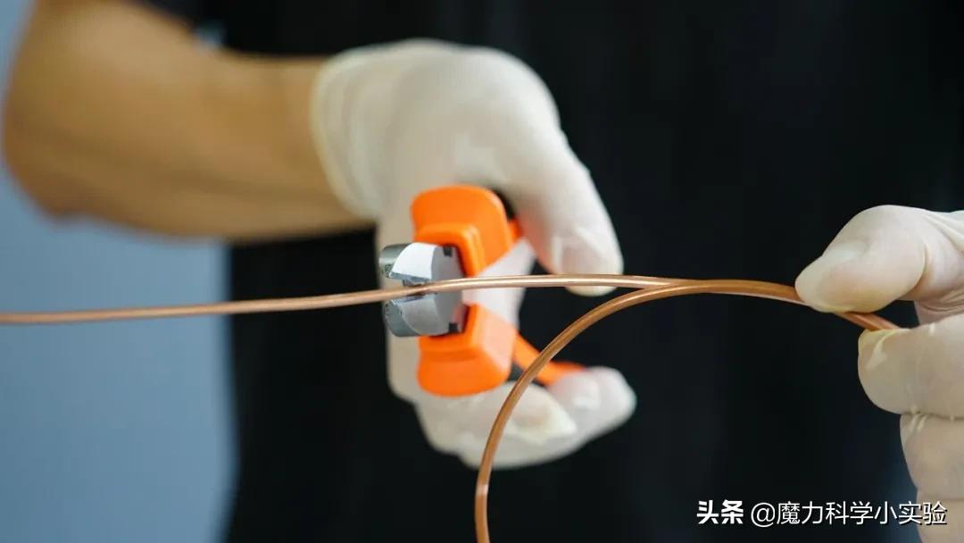 魔力科学小实验冰块会被切断吗,魔力科学小实验连锁反应