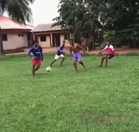 扎球王13次过人,扎球王精彩图片