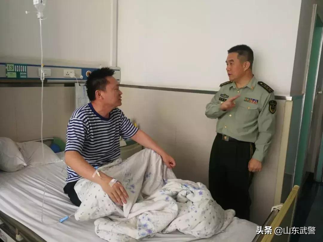 为军服务医院,为部队服务医院