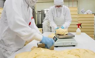 爆卖的“八天堂”竟然是家濒临破产的老字号商店！如何走出低谷？