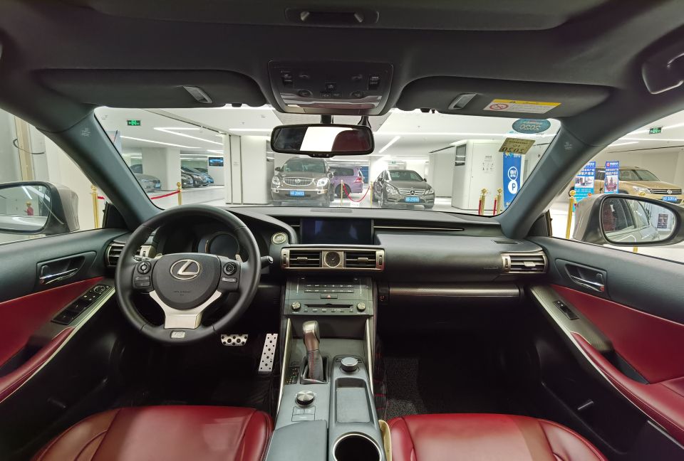 被遗忘的德系车,雷克萨斯is200落地价2024款