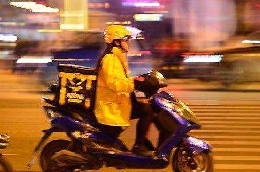 外卖小哥谈不休息一个月真实收入,外卖小哥一天跑单13小时真实收入