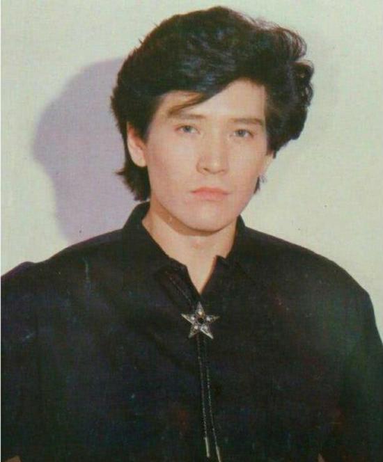 12岁的费翔现在怎么样了,62岁费翔现身状态