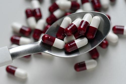 美国羟氯喹疫情,美国爆发新冠病毒疫苗