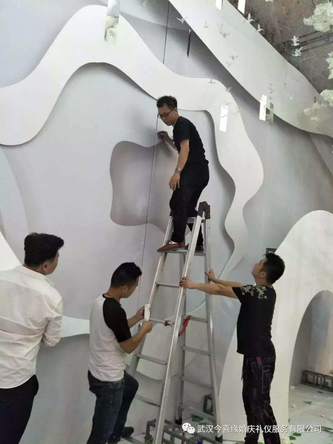 何超盈过大礼什么意思,何猷君晒姐姐何超盈过大礼仪式照