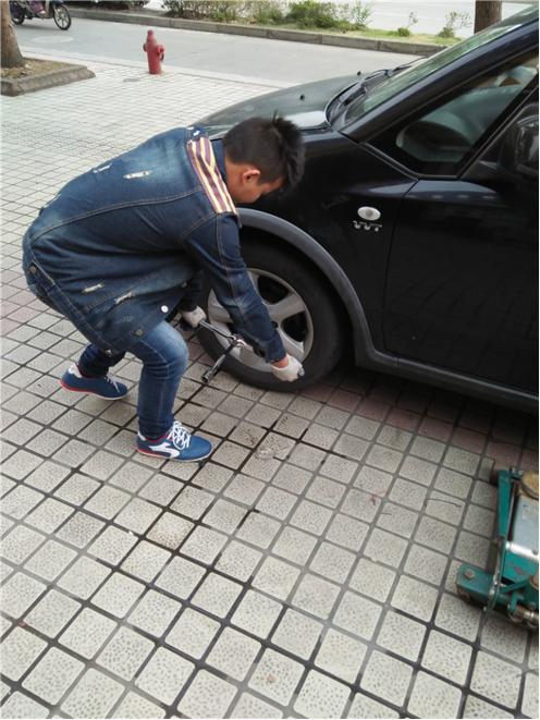 人生总有惊喜,途虎养车邓禄普轮胎