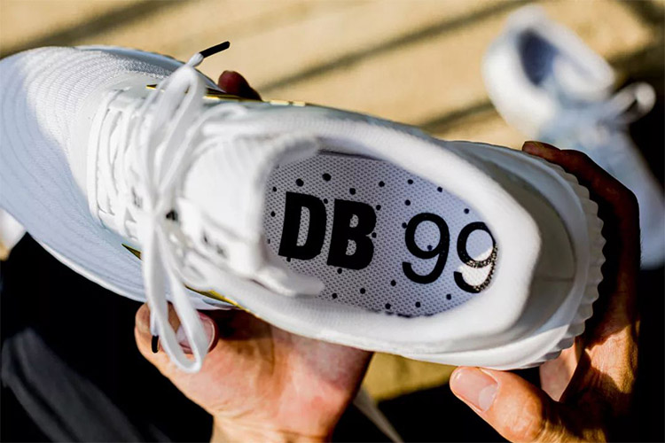 贝克汉姆亲签球衣值多少钱,贝克汉姆阿迪达斯联名