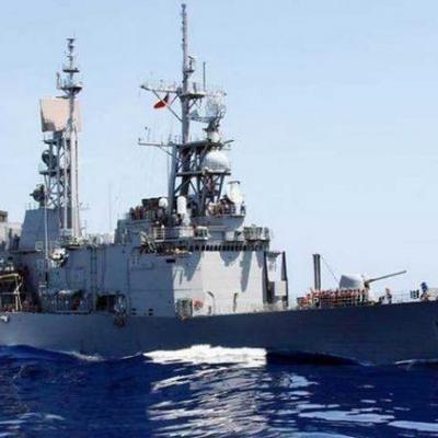 台军男兵和女兵,台军男中尉劈腿女下士