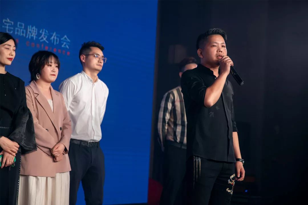 常州峰上大宅装饰工程有限公司,济南峰上大宅装饰装修公司怎么样