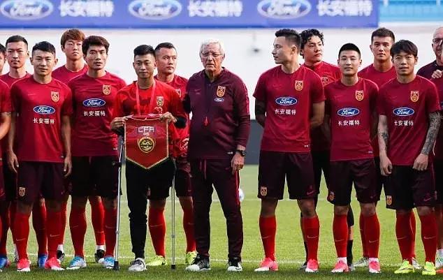 单腿截肢后又双腿截肢,单大腿截肢能游泳吗