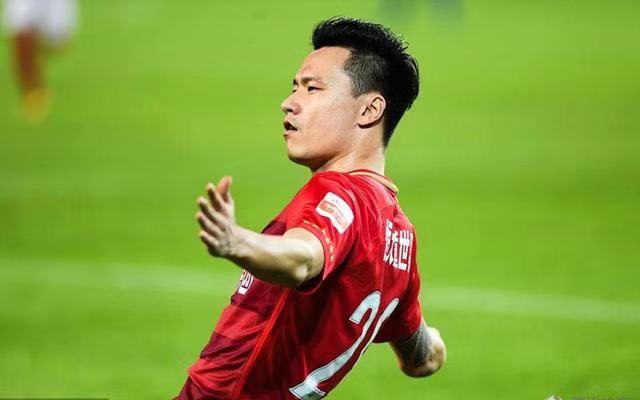 国家队百场五球郜林,国足近10年最好的门将