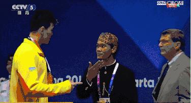 武磊拒绝签名,武磊拒绝在国旗上签名什么意思