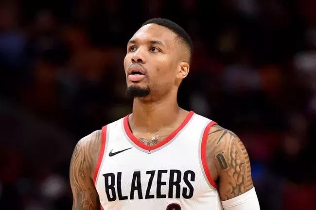 利拉德3年5000万续约独行侠,利拉德不是发过誓不离开波特兰吗