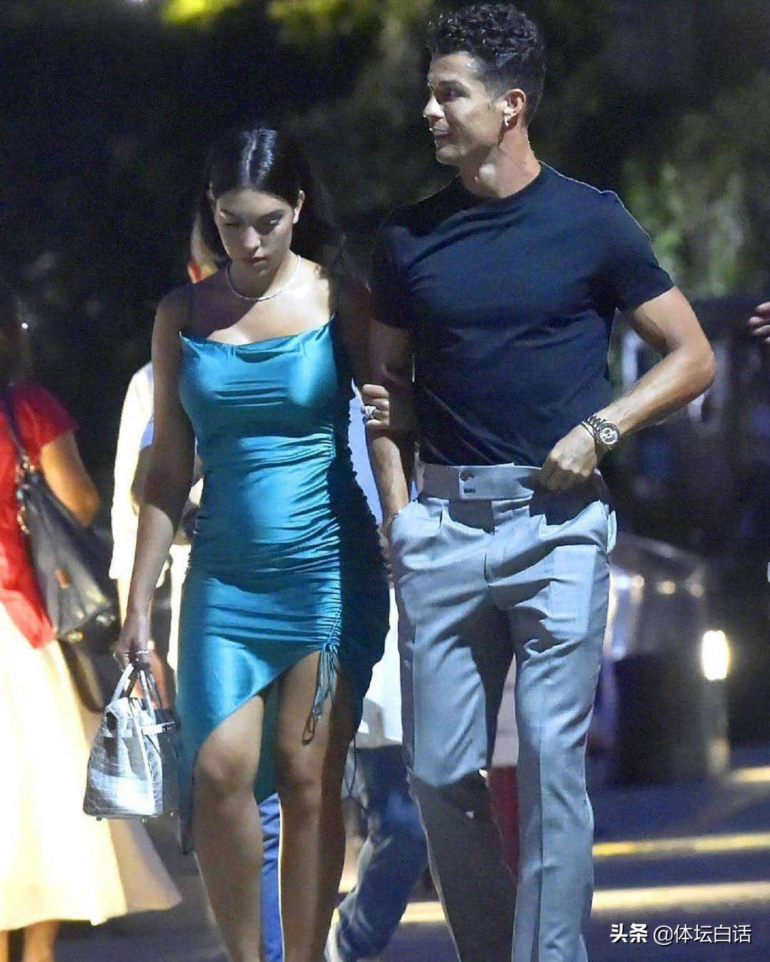 c罗房产有多少,c罗正式出售名下纽约豪宅