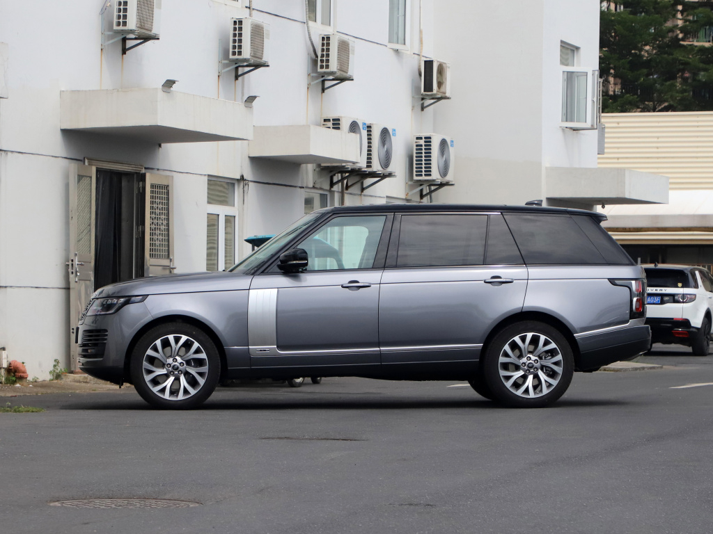 男人有钱必买的车,男人一定要买一台路虎揽胜