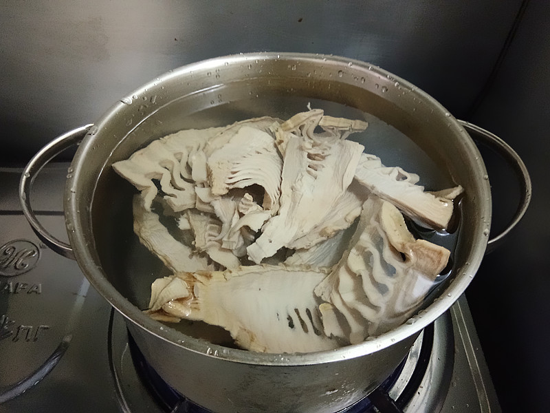 笋干焖腊鸡腿,笋干焖鸡图片