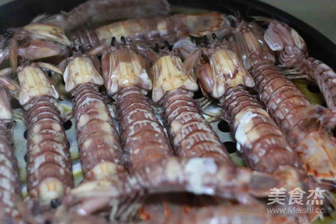 皮皮虾不剥壳直接吃,3秒剥一个皮皮虾