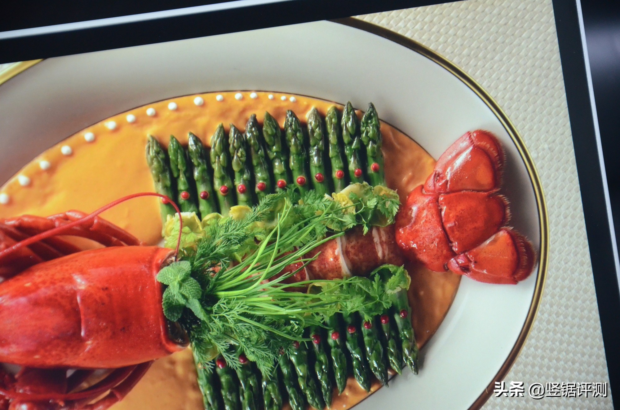 13.3寸1080p和2k,13.3英寸的屏幕搭载2k屏清晰吗