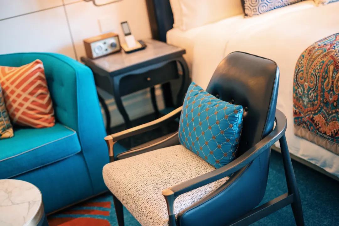 200块钱住北京,200块住酒店吃大餐