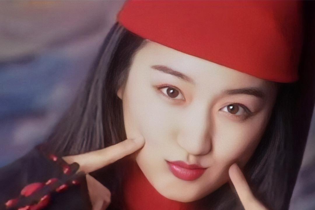 与赖文峰分开后，杨钰莹遭全国媒体辱骂，她当年到底有何秘密？