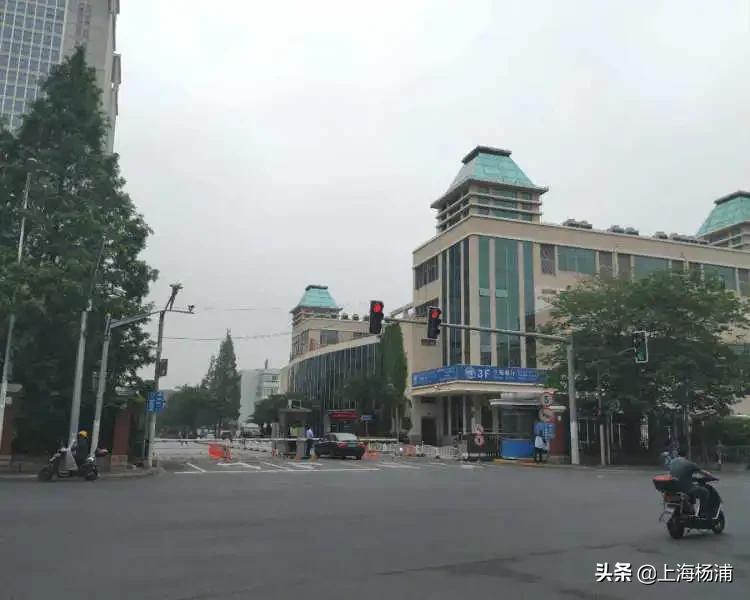 我国唯一一条有五星红旗的隧道,我国第一条跨海铁路通道是啥