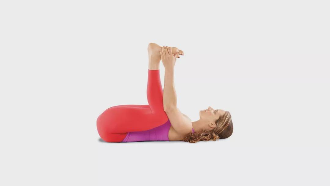 专治失眠的瑜伽体式仰卧束角式,深度放松失眠训练方法