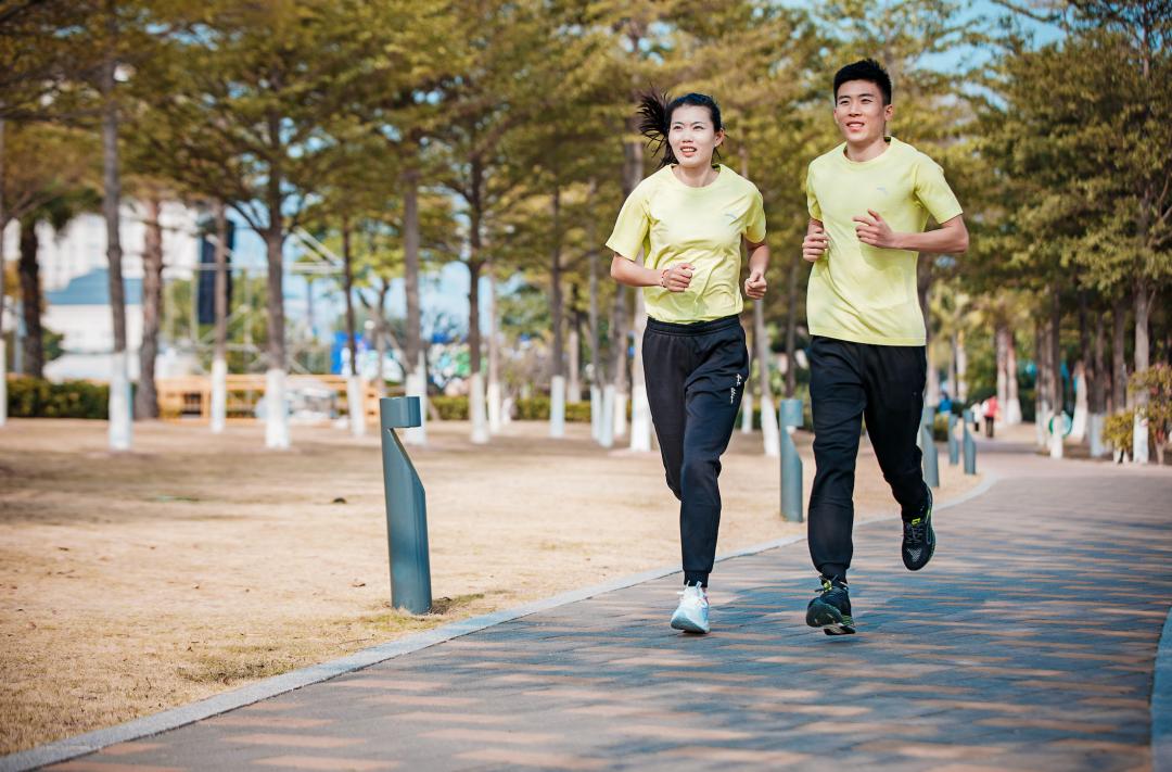 跑鞋缓震科技排行,跑鞋吸震超轻