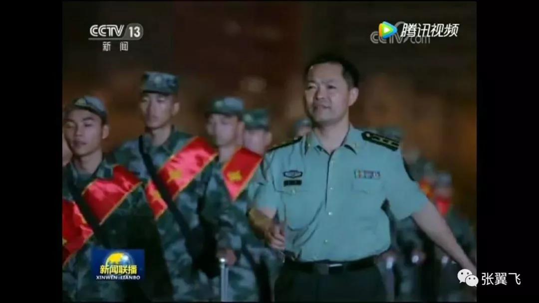 正能量让我们身边充满阳光温暖,正能量让人积极向上