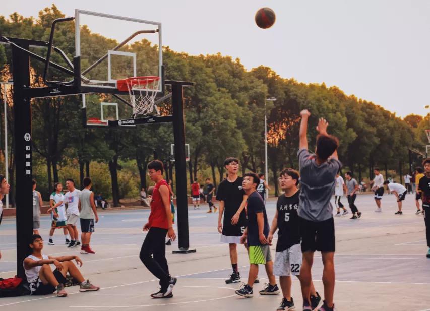 满“新”欢喜，我们在武汉科技大学城市学院等你