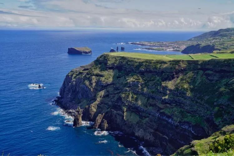 五盾军团葡萄牙霸气出场,足球五盾军团