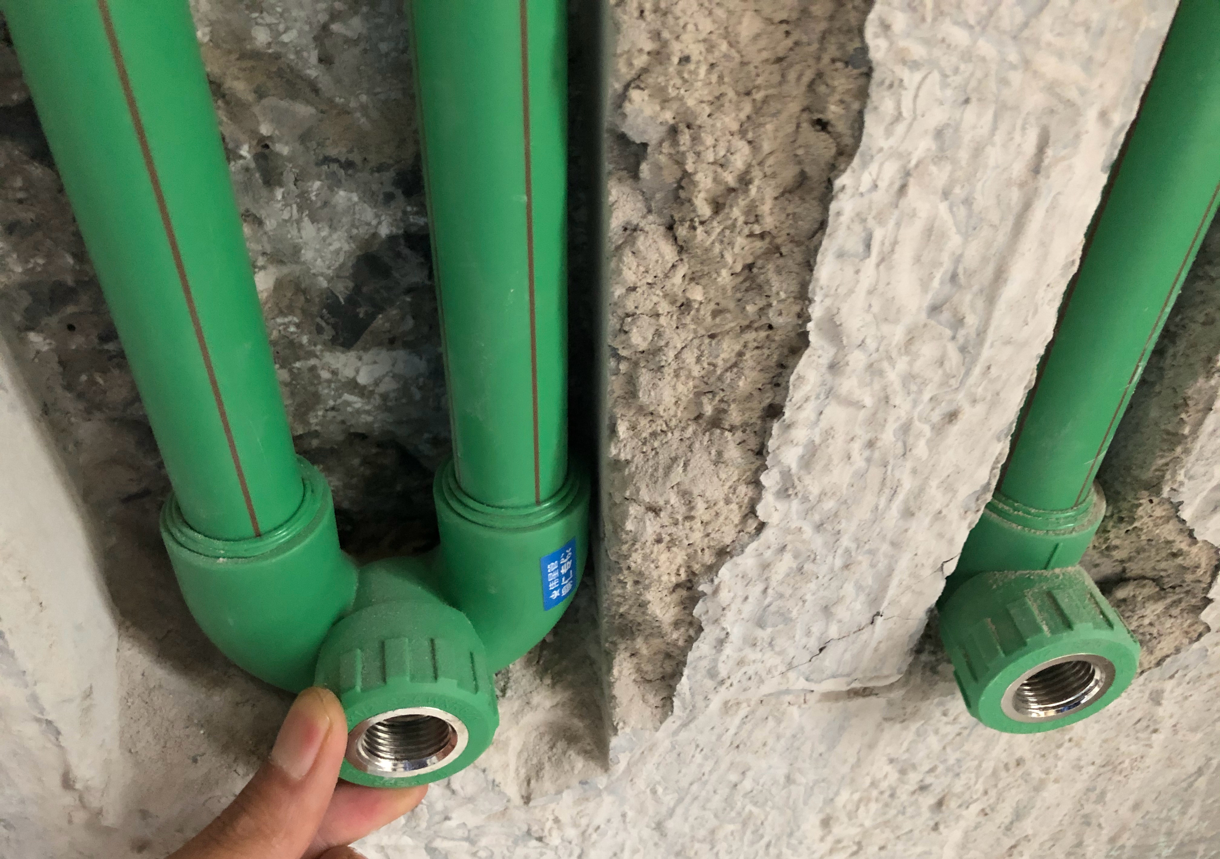 家里洗澡水压小怎么解决,水压没问题家里水流小怎么办