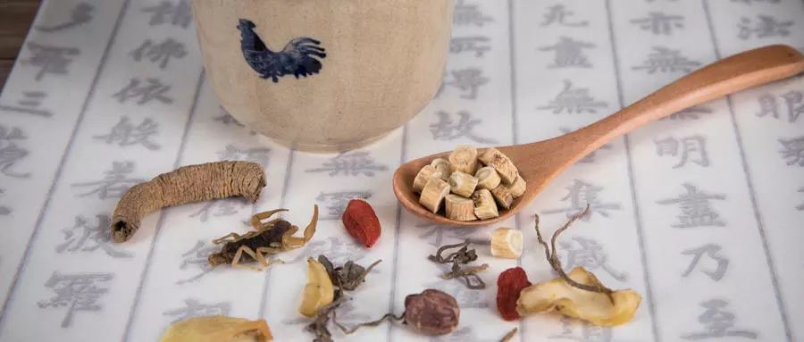 早期癌症喝中药治疗,癌症病人吃中药多少时间见效