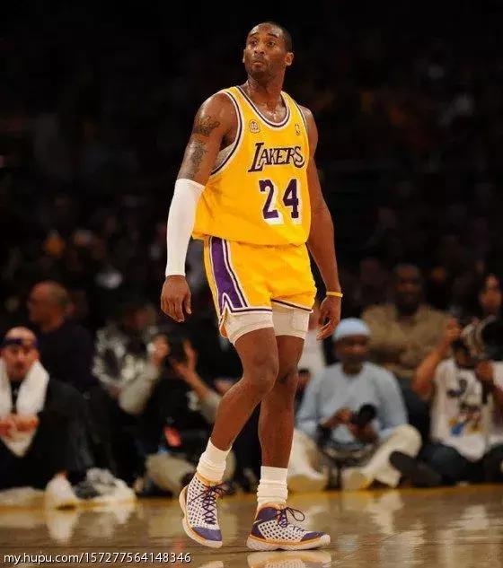 湖人23-24赛季球衣复古款球衣,历代湖人阵容