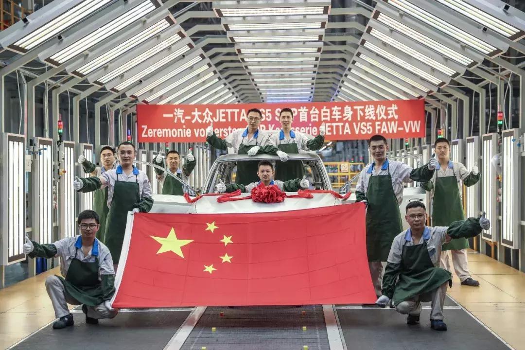 龙泉山山顶看美景,美丽的龙泉山