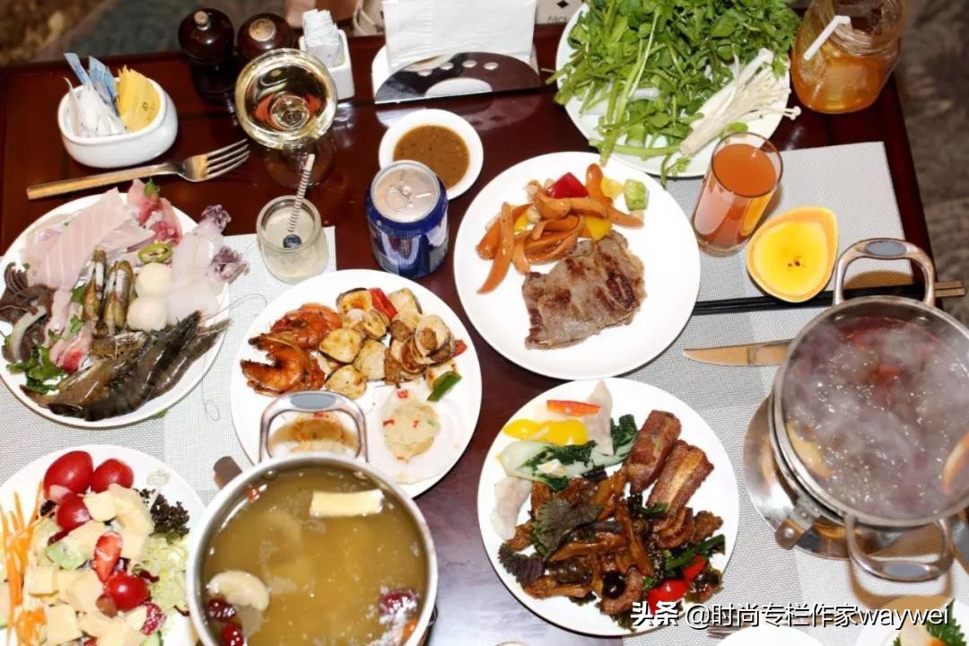 寒风飒飒,人类无法阻止火锅的蔓延势头了……