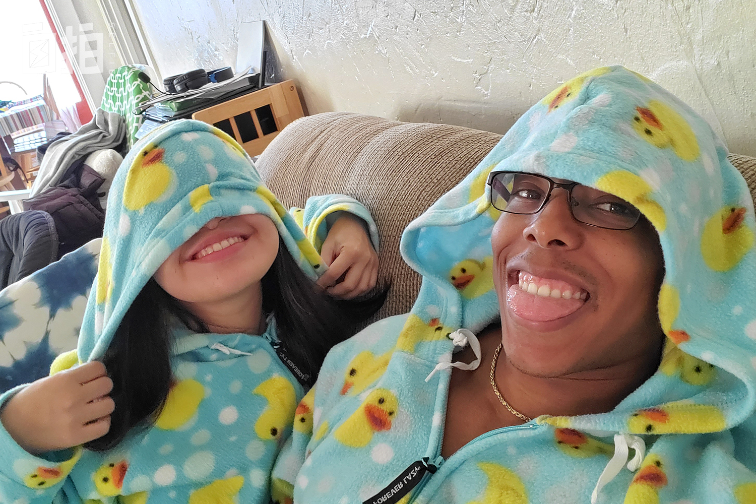 我在美国交了黑人男友，相处两年多，不敢告诉爸妈我们仍在一起