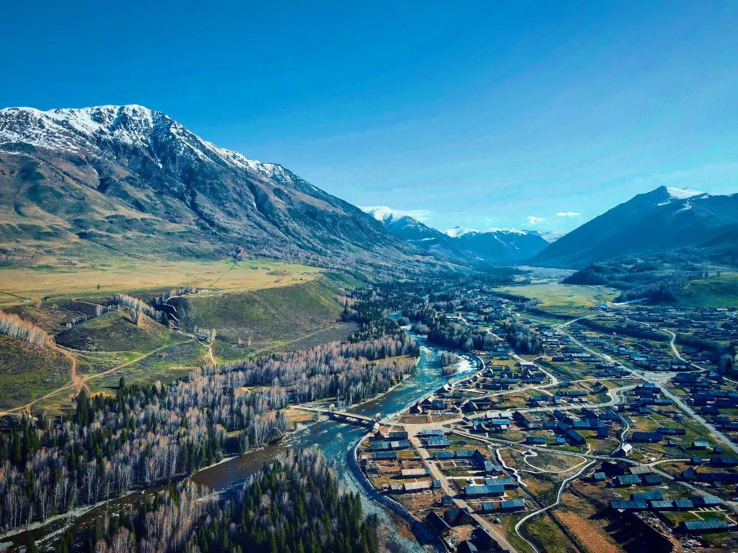 去新疆旅游如何出行,到新疆旅游团怎么玩