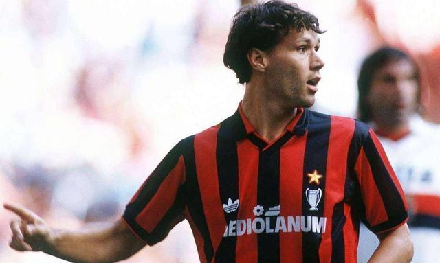 马拉多纳:范巴斯滕是我的接班人,他的教练生涯被荷兰队内讧搞砸