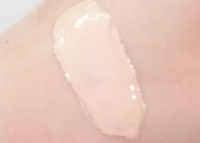 十大公认好用的粉底液排名滋润型,适合秋冬各种皮肤的粉底液