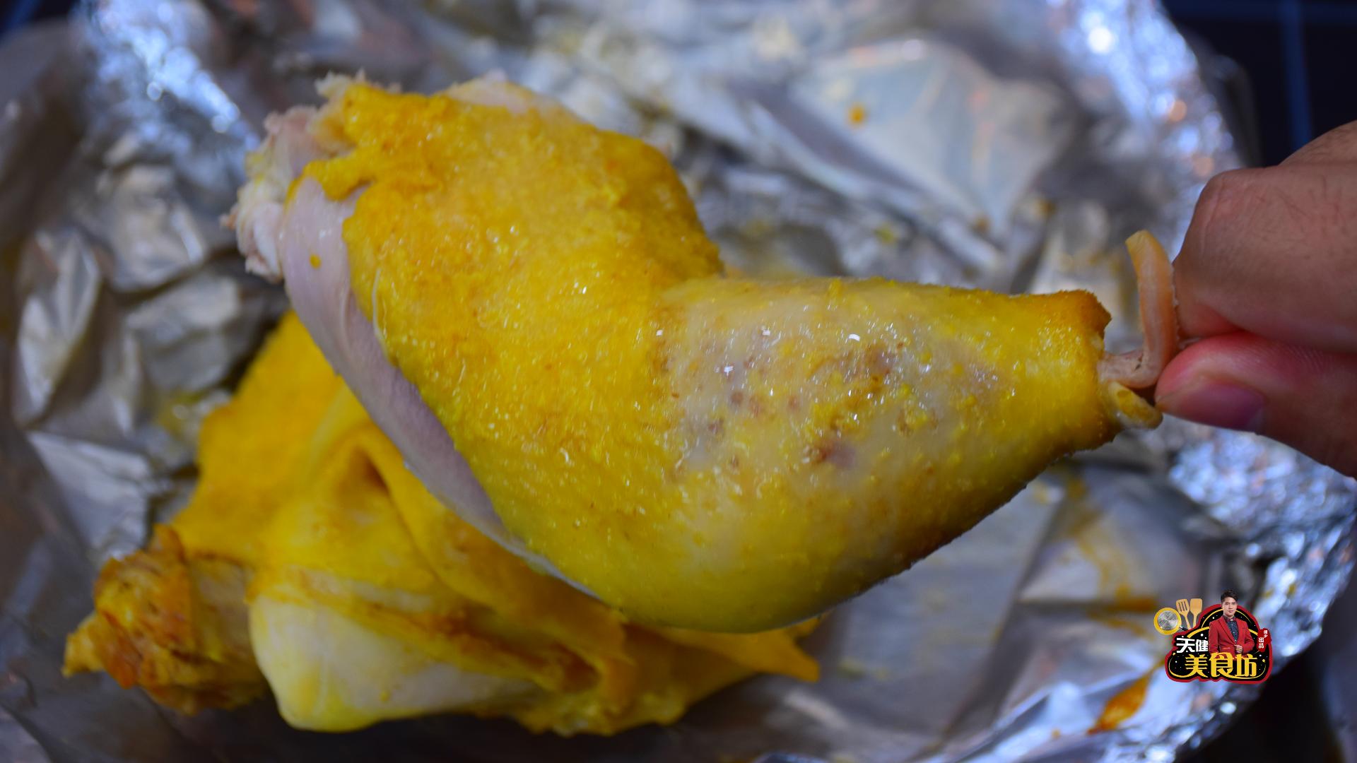 鸡肉怎么弄盐焗鸡,古法盐焗鸡做出来的鸡肉绵绵的