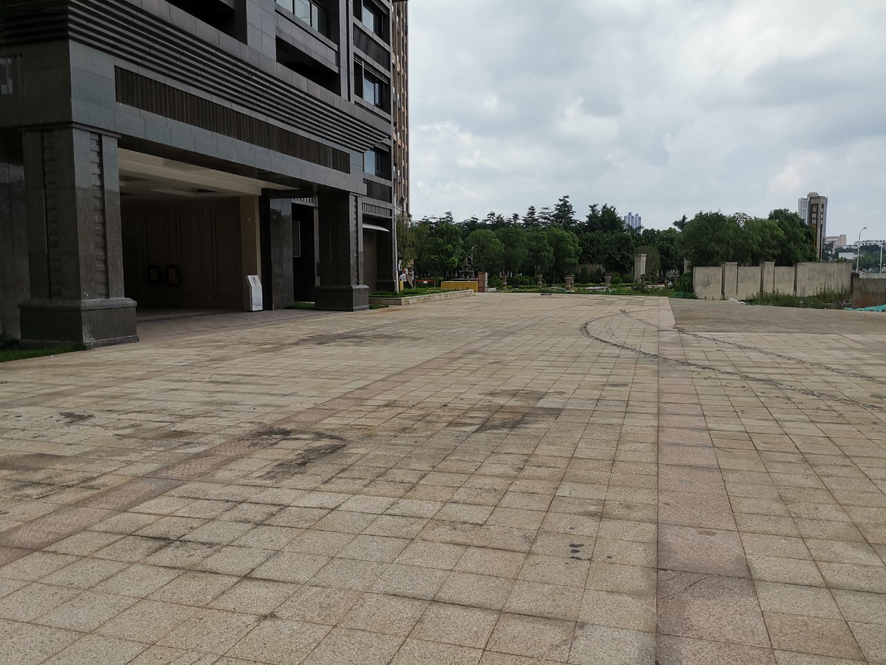 那个熟悉的你又回来了表情,世茂现在走到哪一步了