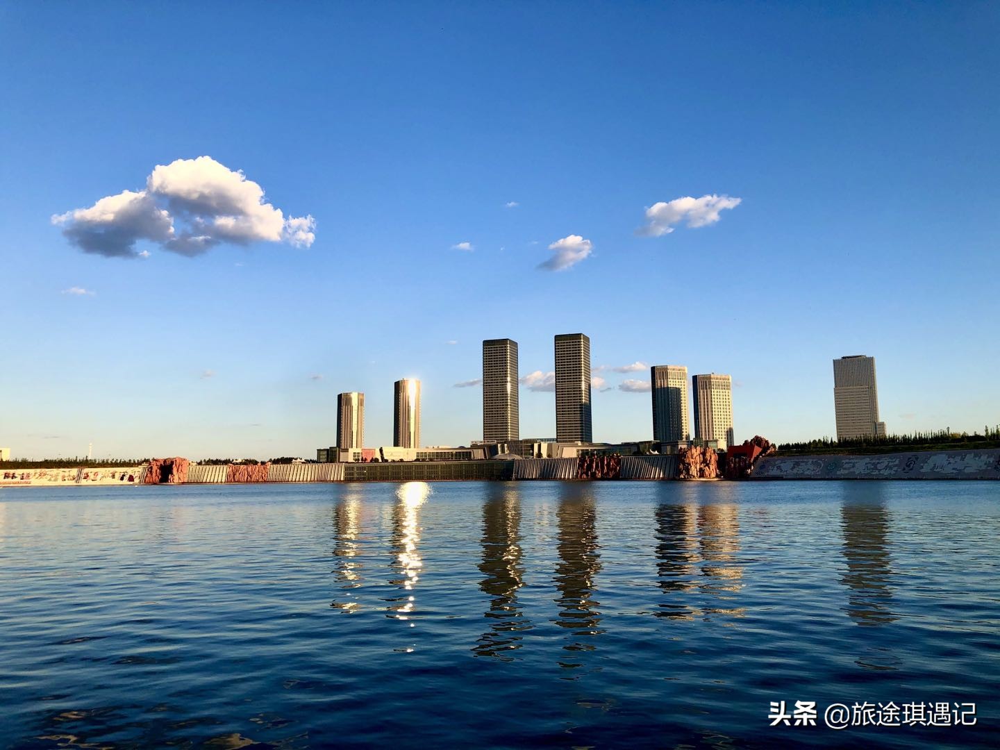 荒漠中的新城如何蜕变成全域4A景区?一起来康巴什找找答案