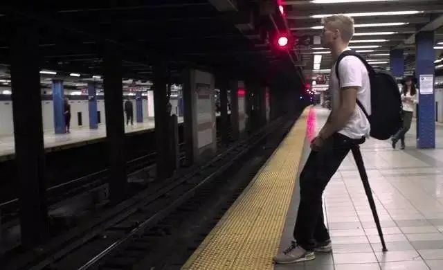 进去容易出来难：直肠异物，问题比“丢人”严重得多