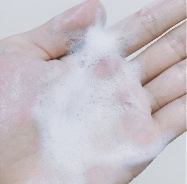 男生毛孔粗大用什么护肤品比较好,男生有什么好的护肤品推荐